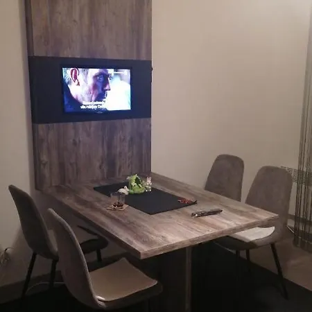 Aurora Apartment *
